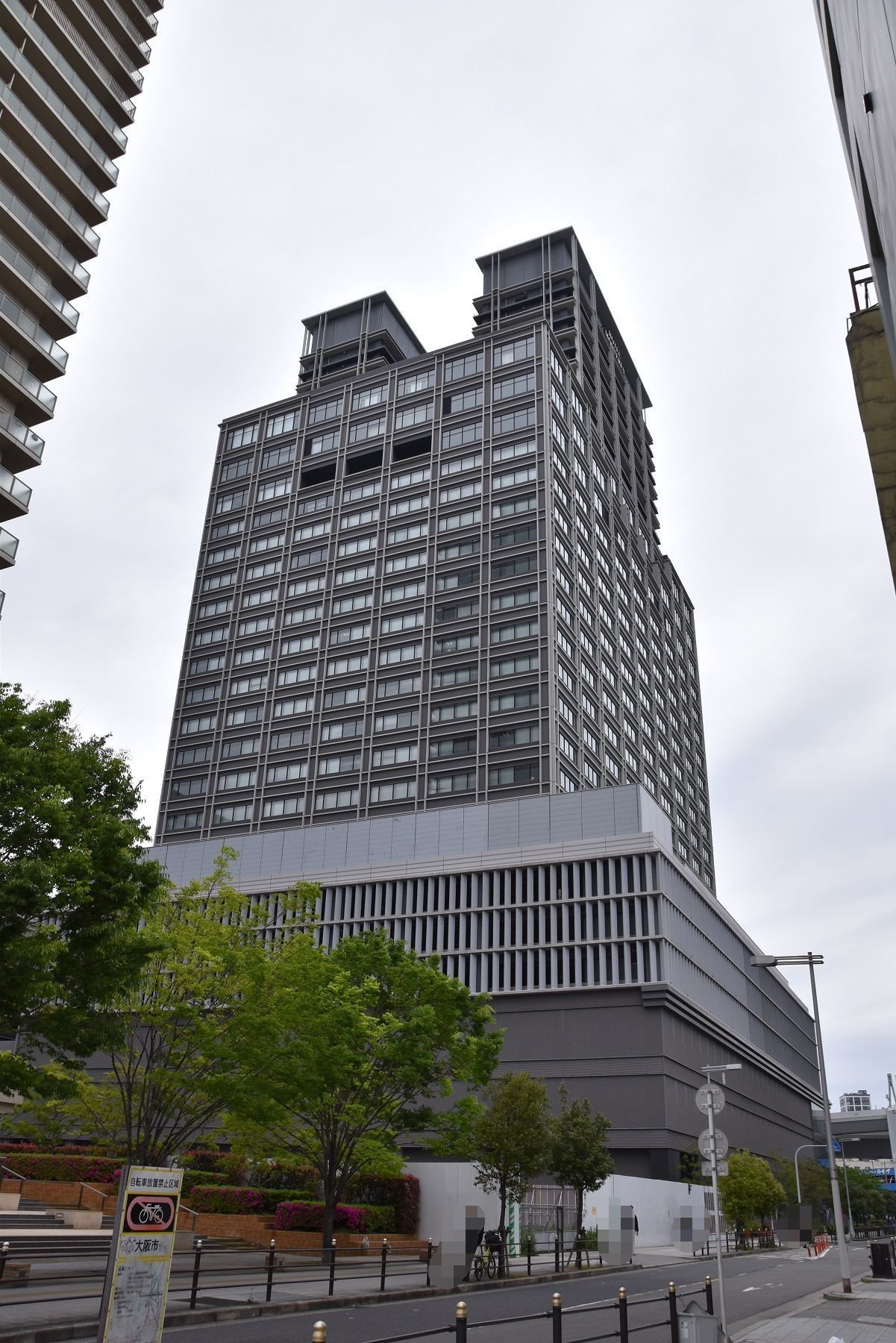 ビル 火災 難波